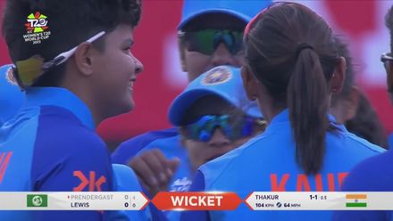 Orla Prendergast - Wicket - India vs Ireland