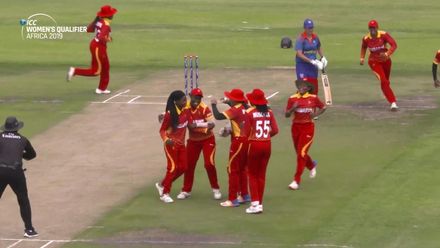  Women's Qualifier 2019 – Africa: Final – Zimbabwe's Nomvelo Sibanda dismisses Irene van Zyl caught and bowled